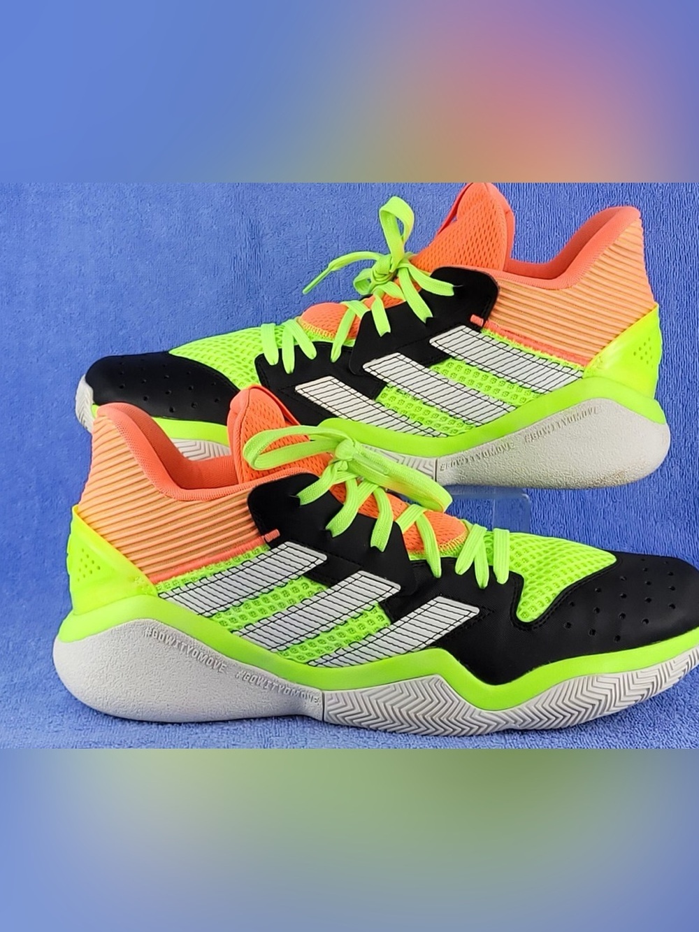 Sz 10 Chaussures de basketball adidas Harden Stepback néon James Harden Adidas